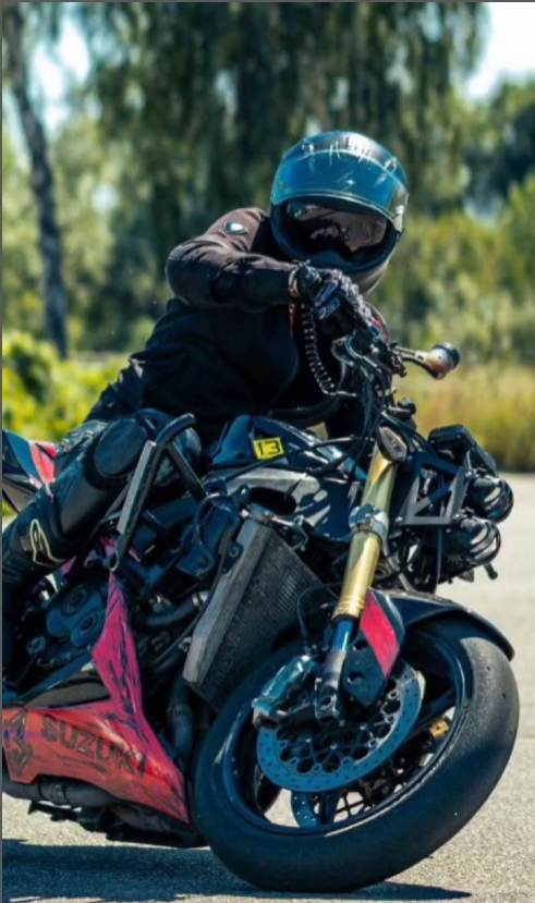 7_rider_photo_20241125_101735.png
